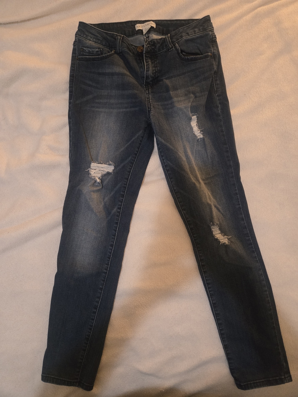 Artisan Ny Dark Blue Distressed Skinny Jeans